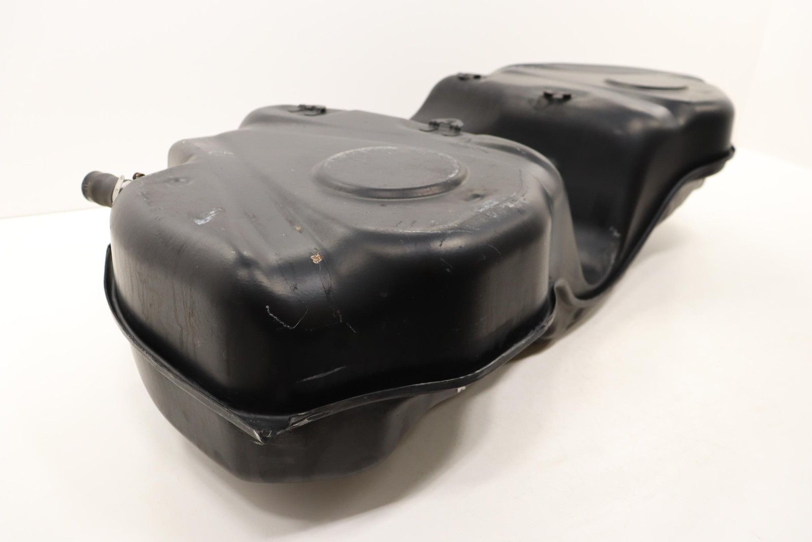 2017 - 2024 MASERATI GHIBLI 3.0L FUEL GAS TANK RESERVOIR STORAGE OEM 06700382480
