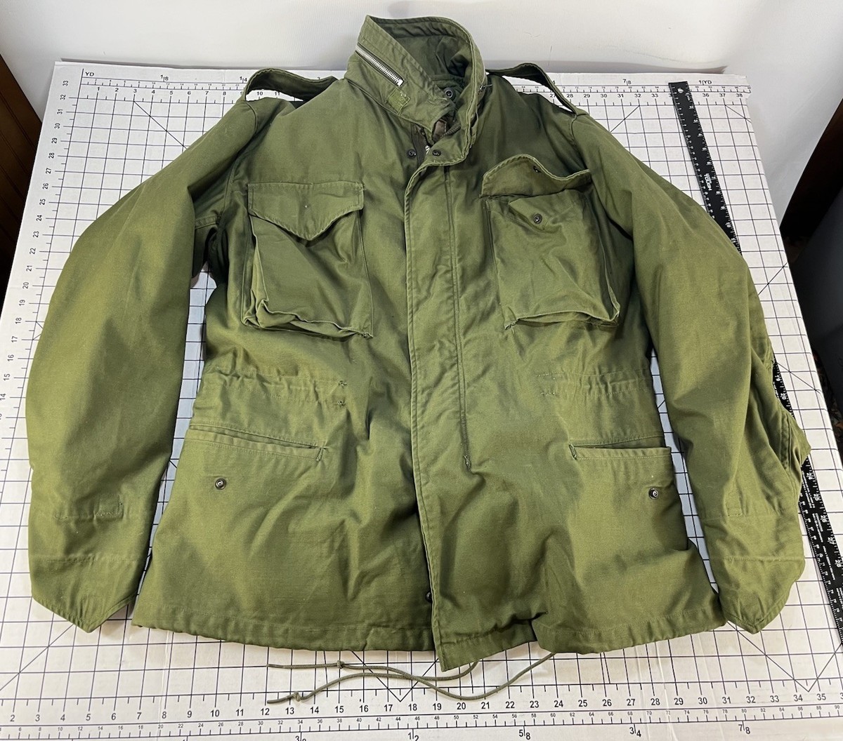 Minty Vintage Vietnam Era M65 Field jacket 1967 NOS Medium Army