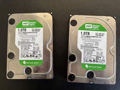 Western Digital Caviar Green WD10EAVS 1TB Festplatte X 2