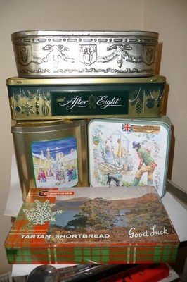 5 Vintage Dosen: After Eight, Crawfords, Ringtons, Grandma Wild's - schönes 4 Display
