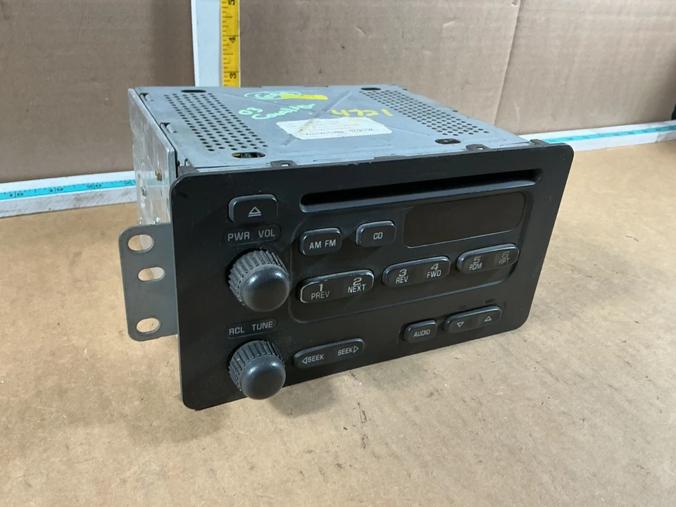 Chevrolet Cavalier 2003-2005 equipo de audio receptor de radio reproductor de CD 10315119 Foto 2 de 4