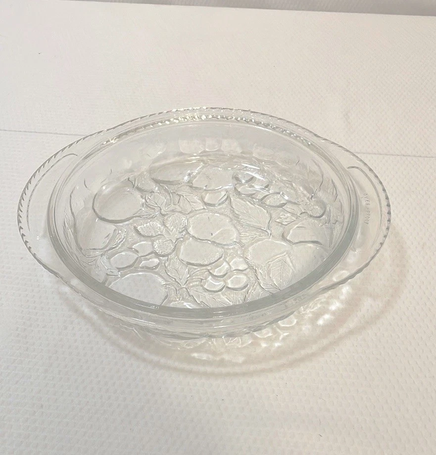 Libbey Orchard Embossed Fruits Glass 9” Pie Plate.