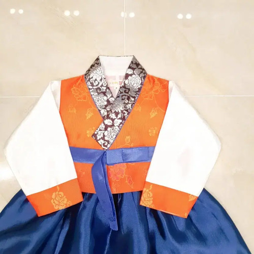 Girl Hanbok Size 3