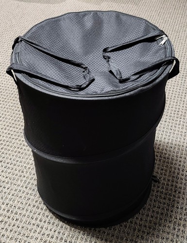 Salesman Collapsible Sample Bag for Headwear black