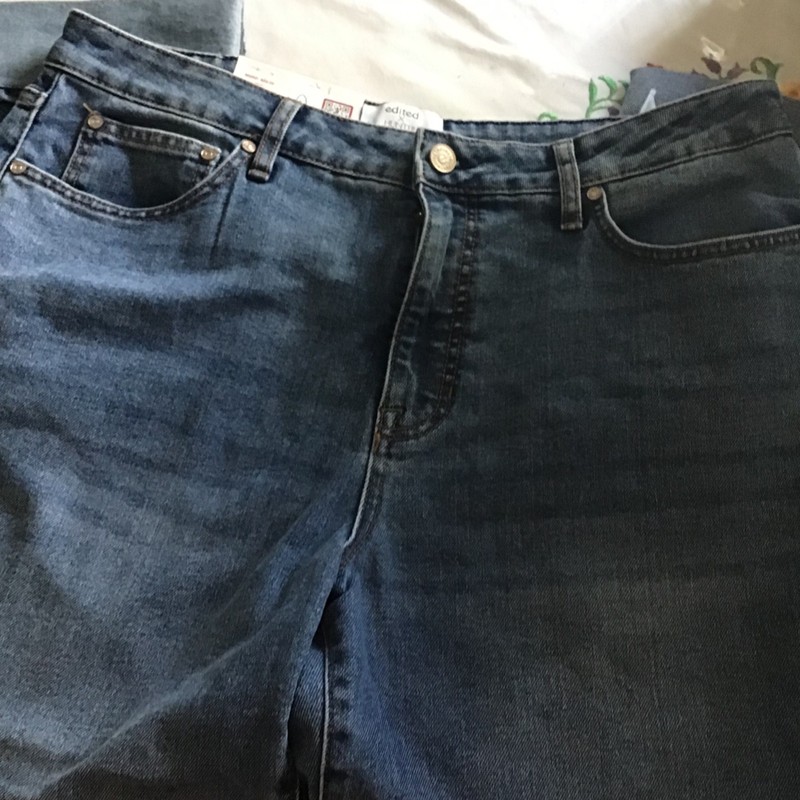 Edited by Hunter McGrady Women's Cuffed Wide Leg Jean Size 14 medium Wash