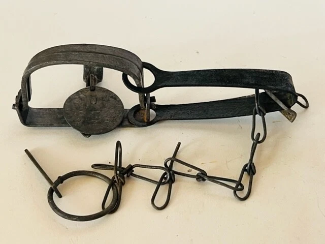 Antique Mouse Mice Rodent Rat Trap vtg hunting USA Oneida No 1 Triumph New York - Image 2 of 4