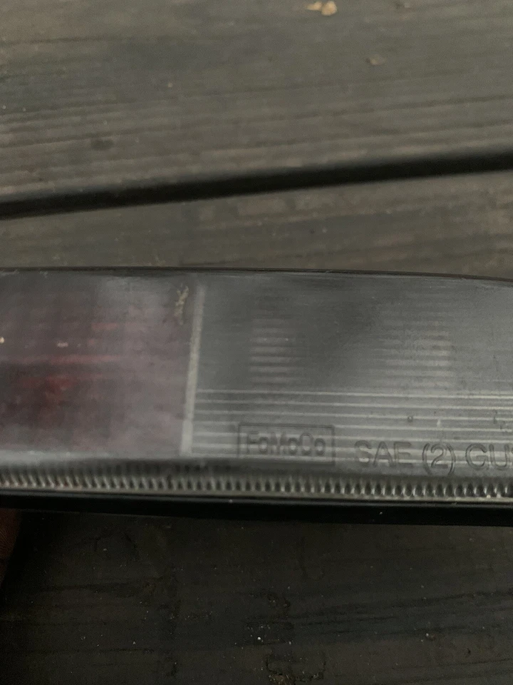 Ford F-250 F-350 Super Duty 2008-2016 ahumado CC34 13A613 AB TERCERA LUZ DE FRENO FABRICANTE DE EQUIPOS ORIGINALES Foto 3 de 4