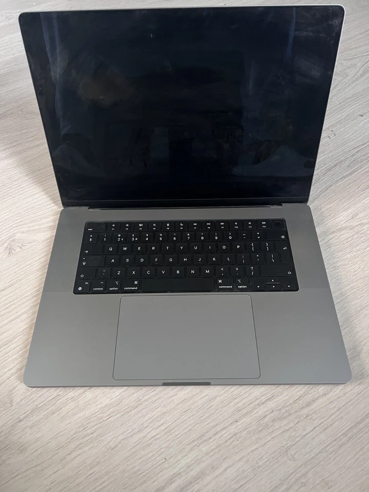 Apple MacBook Pro 16" M1 Max · 32GB · 2TB, photo 2 of 5