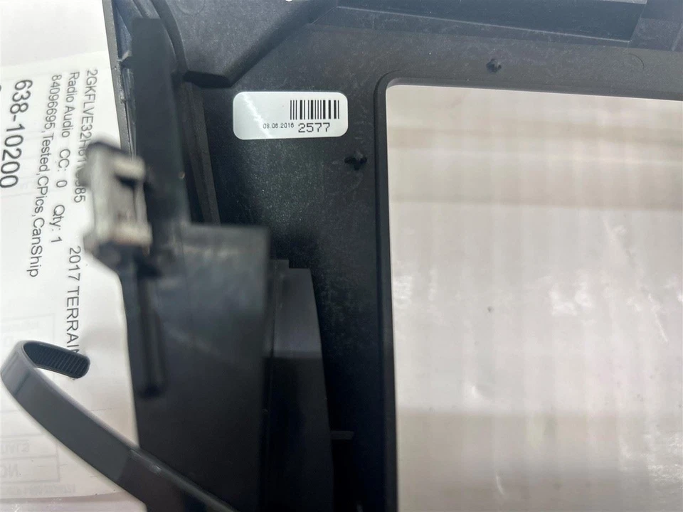 GMC Terrain 2016-2017 panel de control de radio ID 84096695 OEM Foto 2 de 4
