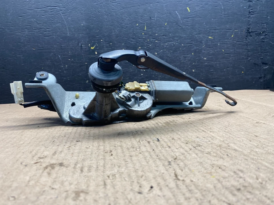 Motor limpiaparabrisas trasero Subaru Outback 2000 a 2004 R6497 DG Foto 4 de 4