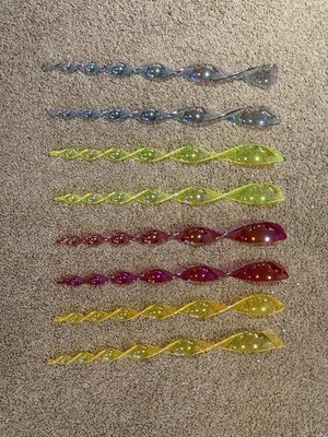 Reflective bird repellent wind twister rods