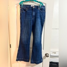 Wrangler Retro High Rise Flare Jeans size 30x32