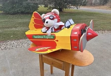 Vintage 1987 Dayton’s Santabear Pilot Bear in Airplane Display – Rare