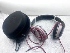 BEATS BY DR. DRE 190003-00 HEADPHONES W/ CASE