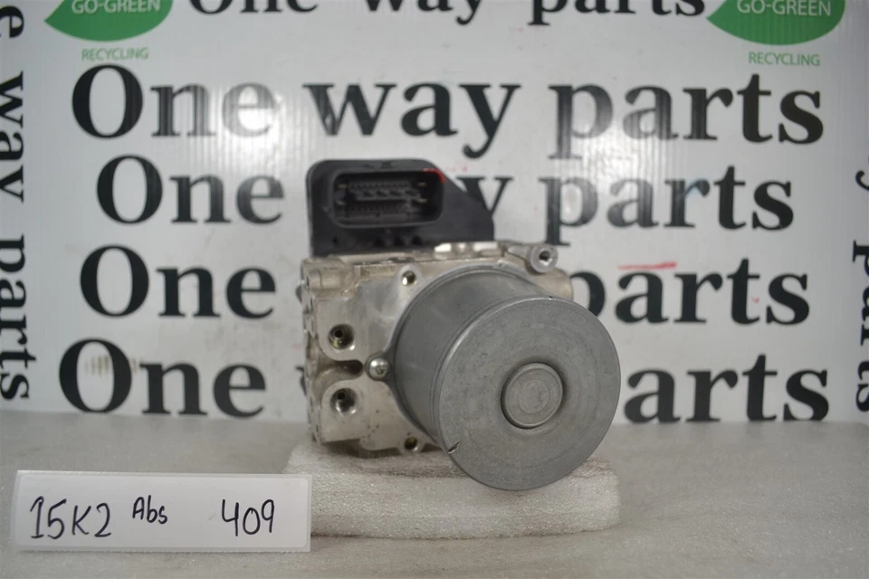 1338005790 Infinity Q50 2014-15 ABS 防锁制动泵控制原始设备制造商 15K2 409 — 第 3/4 张图片