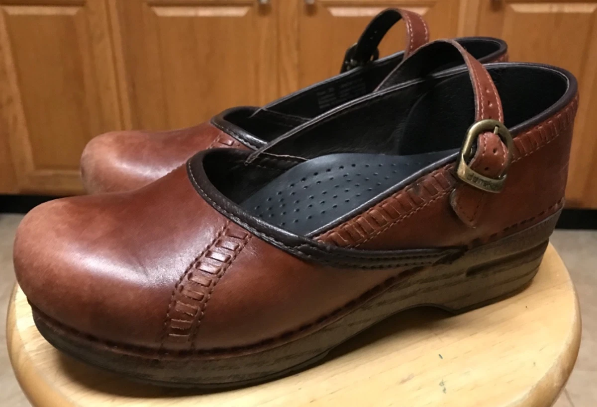 Dansko Professional women s size 38 shoes pre owned eBay