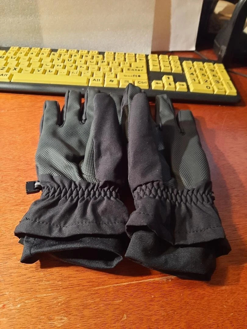 NEW ! Women's All In Motion Waterproof Ski Snowboarding Gloves Size S/M