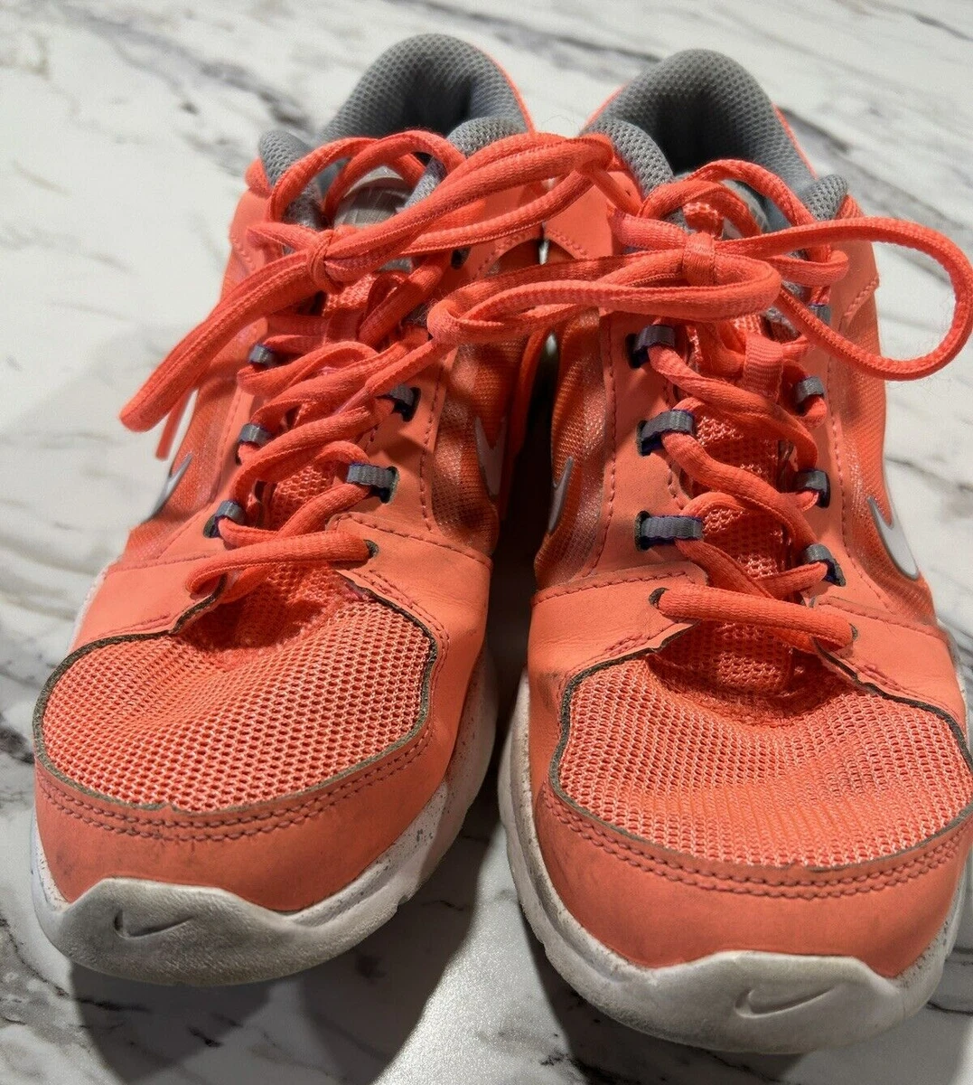 Nike Training Women s Size 6 Neon Orange Running Shoes 643083 800