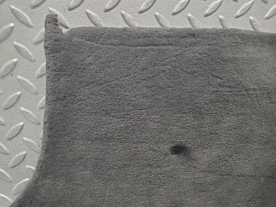 Panel de patada lateral izquierdo del pasajero delantero izquierdo Mercedes-Benz W220 S430 2206800380 Foto 4 de 4