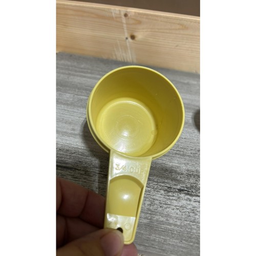 Tupperware Measure Cups - Picture 5 of 8