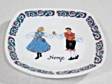 NORWEGIAN FIGGJO FLINT 6 INCH PLATE HARDANGER DANCERS & ROSEMALING DESIGN NORWAY