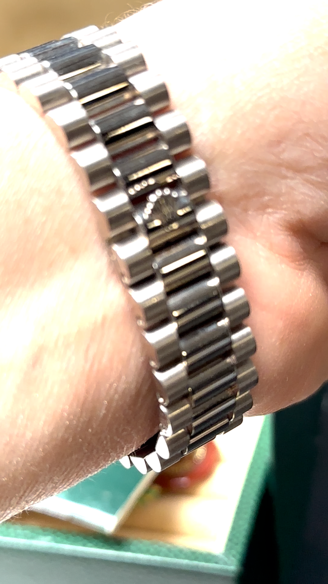 Rolex 118239 Day Date Factory OEM Mother Of Pearl Diamond