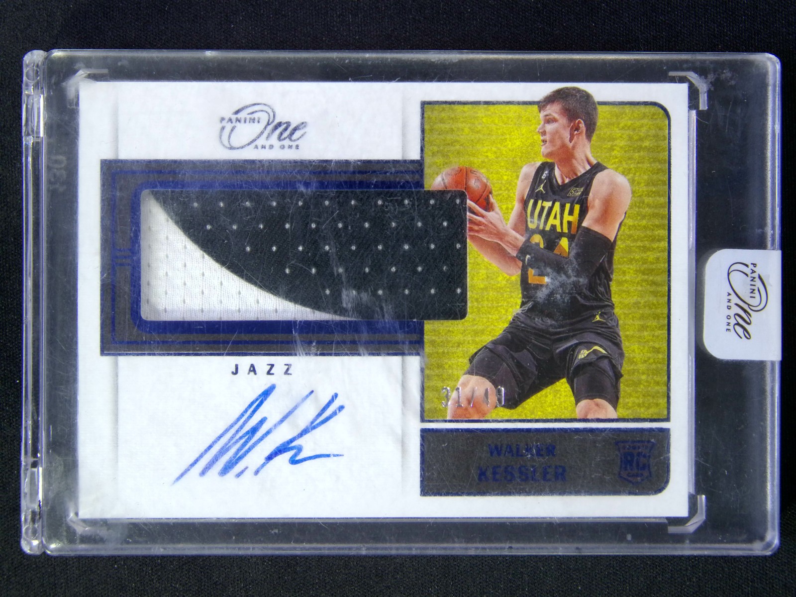 2022-23 Panini One And One Walker Kessler RC Rookie Patch Auto RPA Blue /49 view 1