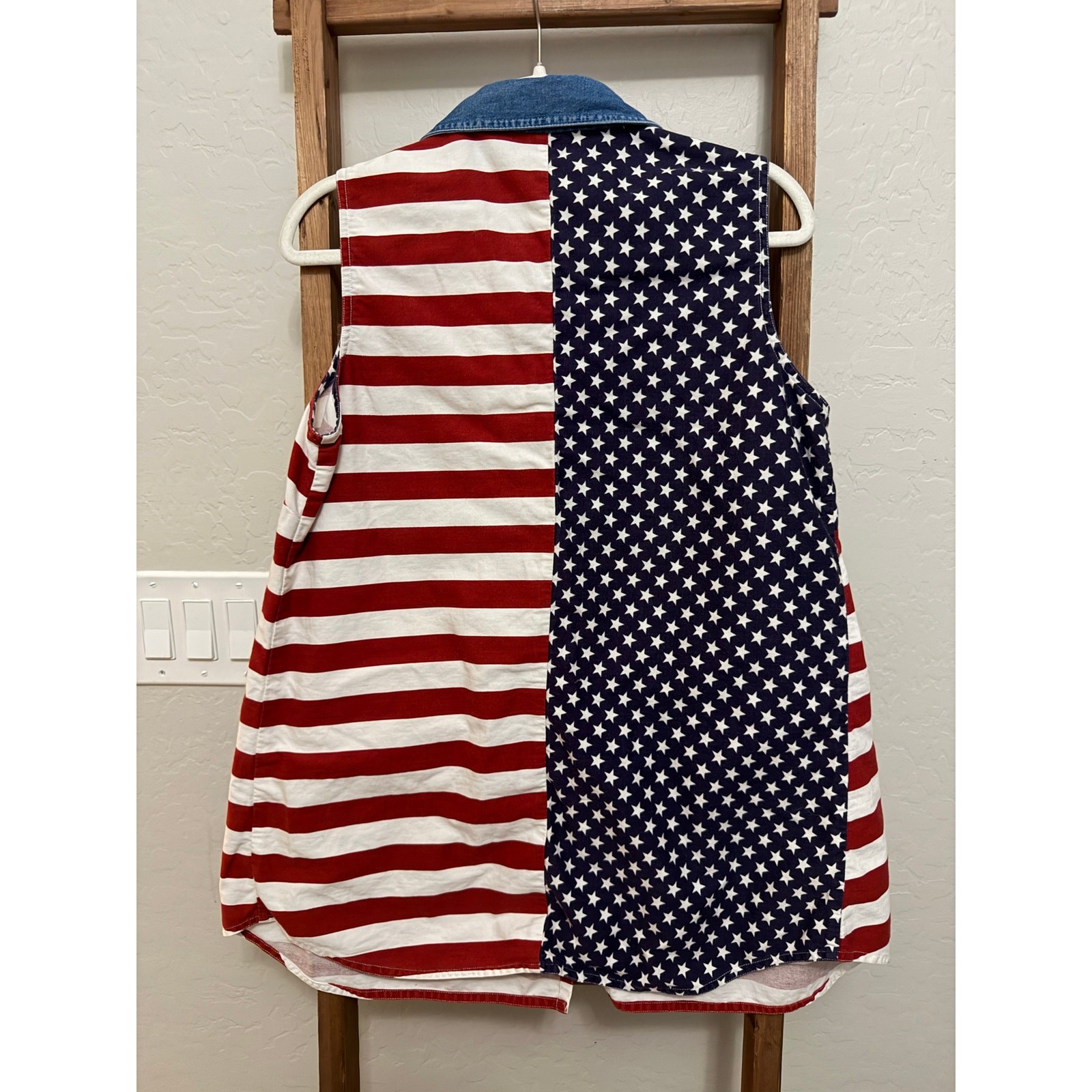 USA flag button down tank- Size Medium - image 2