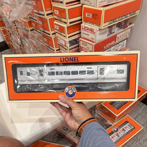 Coche de pasajeros Lionel NY Transit Museum calibre O plateado 6-35227 sin alimentación - ¡NUEVO! | Condition: New
