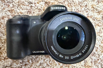 Samsung Galaxy NX EK-GN120A Android 20.3MP Camera + 18-55 Lens -  USA Seller