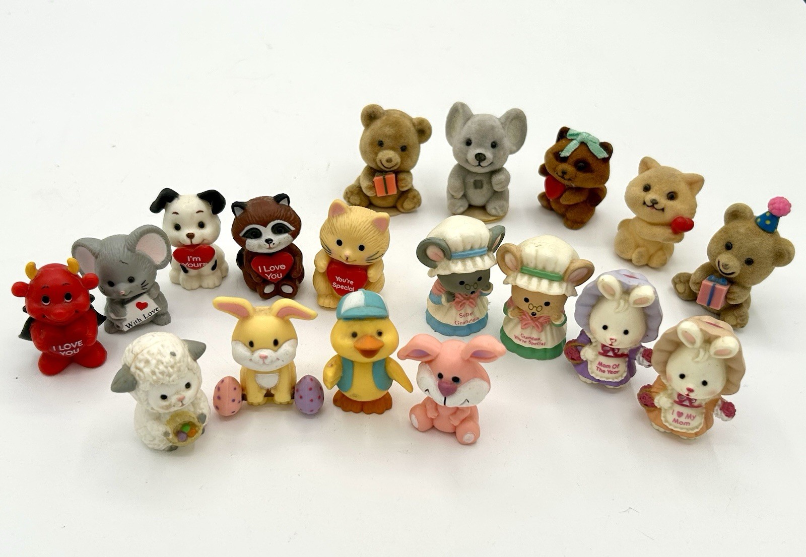 Vintage 1980's Russ Berrie & Co. Greeting Pets Plastic Mini Figures Lot of 18