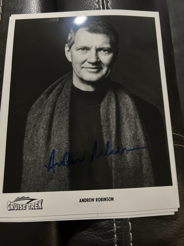 8x10 Star Trek DS9 Garak/Andrew Robinson Autographed Picture Cruise Trek
