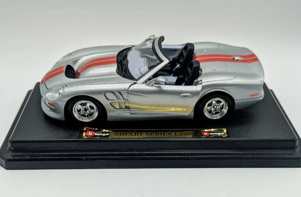 Burago 1/24 - Shelby Series Silver Bijoux Collection Diecast Scale Model Boxed - Image 2 of 4