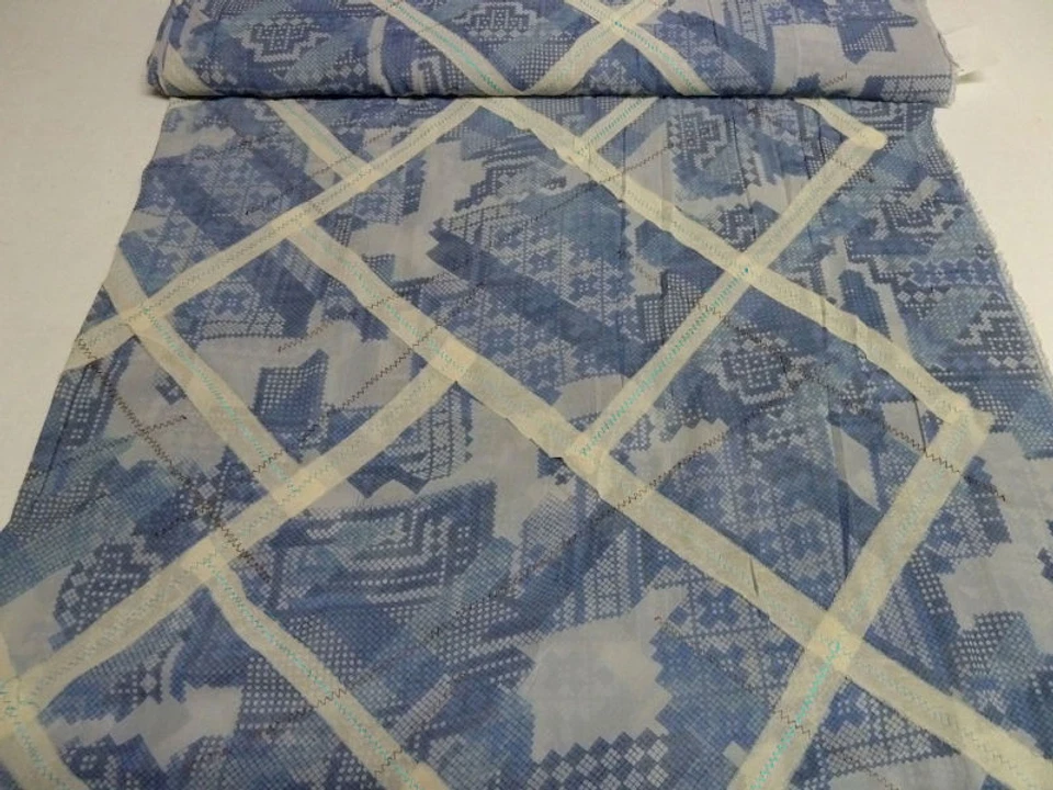 Stoff Blusenstoff Kleiderstoff Patchwork bestickt blau ecrú - Bild 2 von 4