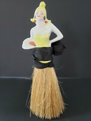 ANTIQUE PORCELAIN HALF DOLL WHISK BROOM VANITY BRUSH VERY NICE