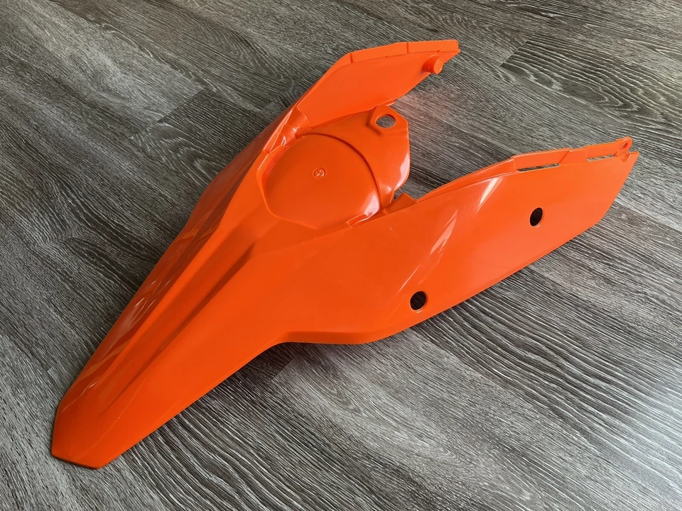 Guardabarros trasero para motocicleta KTM SX125 SX144 SX150 SX250 SXF250 de UFO KT03094-127 * Foto 2 de 4