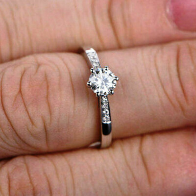 1.50Ct Round Cut Simulated Diamond Women's Wedding Ring 14K White Gold Plated