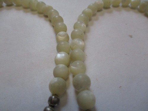 Antique 18 Inch Long White MOTHER OF PEARL Stone Beaded Necklace Barrel Clasp - Picture 9 of 11