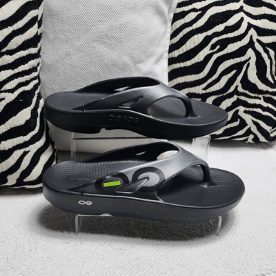 Oofos Ooriginal Sandals Black BRAND NEW M10 Women main image 4