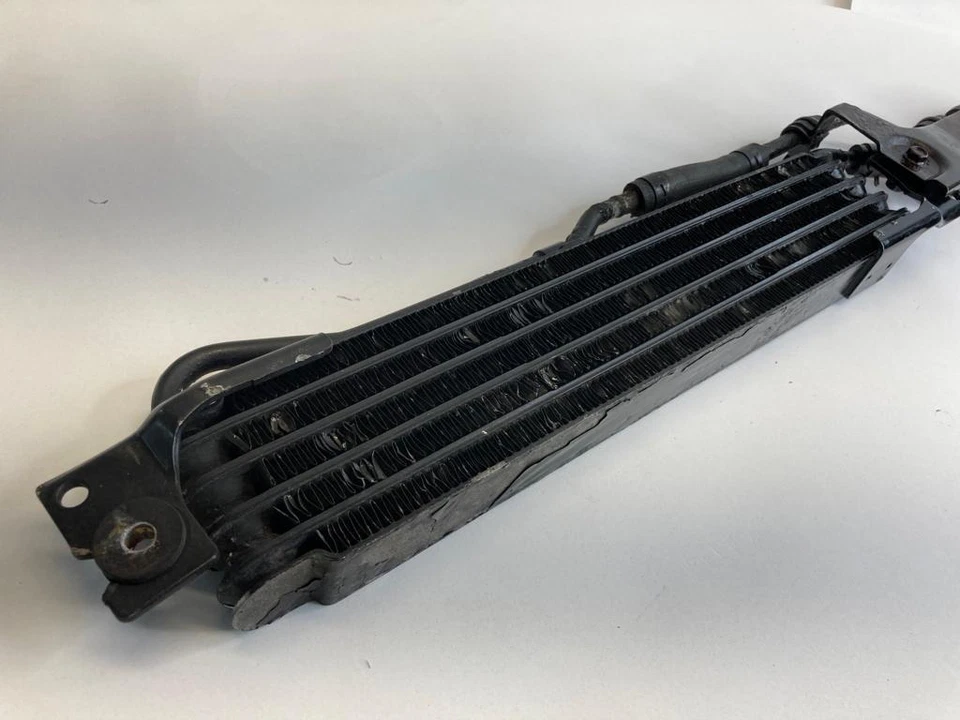 2000 2001 2002 2003 2004 2005 2006 Mazda MPV Transmission Oil Cooler Assembly Foto 3 de 4