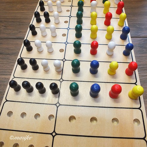 Logikspiel aus Multiplexholz,- knacke den Geheimcode mit logischem Denkvermögen - Bild 2 von 6