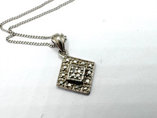 VINTAGE SOLID 9CT WHITE GOLD MODERNIST DIAMOND ILLUSION SET PENDANT NECKLACE
