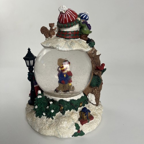 Home Interiors Snowglobe 1999 Plays Music Light Up Clear Water Frosty 88050-99 - Picture 3 of 8