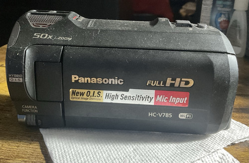 Panasonic HC V785