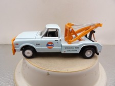 1969 CHEVROLET C30 DUALLY WRECKER         2022 GREENLIGHT HOBBY EXCLUSIVE   1:64