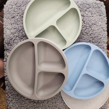 Wee Sprout Silicone Divided Plates Set of 3, Blue, Gray Green, With Lids
