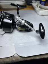 GARCIA MITCHELL 306 HEAVY FRESHWATER LIGHT SALTWATER SPINNING REEL NICE 60’S