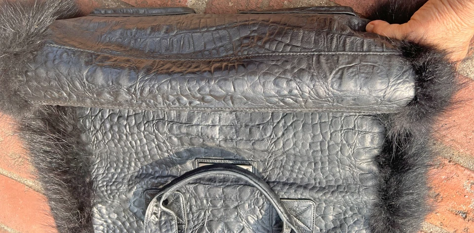 Thomas Wylde Black Embossed Leather & Fur Trimmed Skull Tote Bag - Image 3 of 4