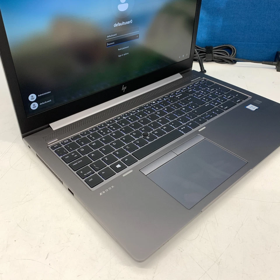 HP ZBook 15u G6,  i7-8565U, 256GB SSD 16GB RAM, Win 11,  *BATTERY+SCREEN ISSUE - Image 3 of 4