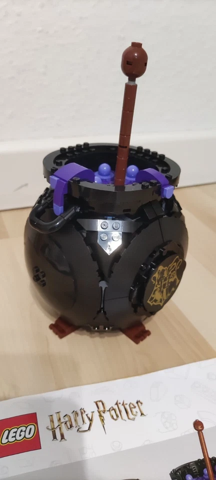LEGO Harry Potter 76464 Cauldron: Secret Potions Classroom, Foto 2 von 5